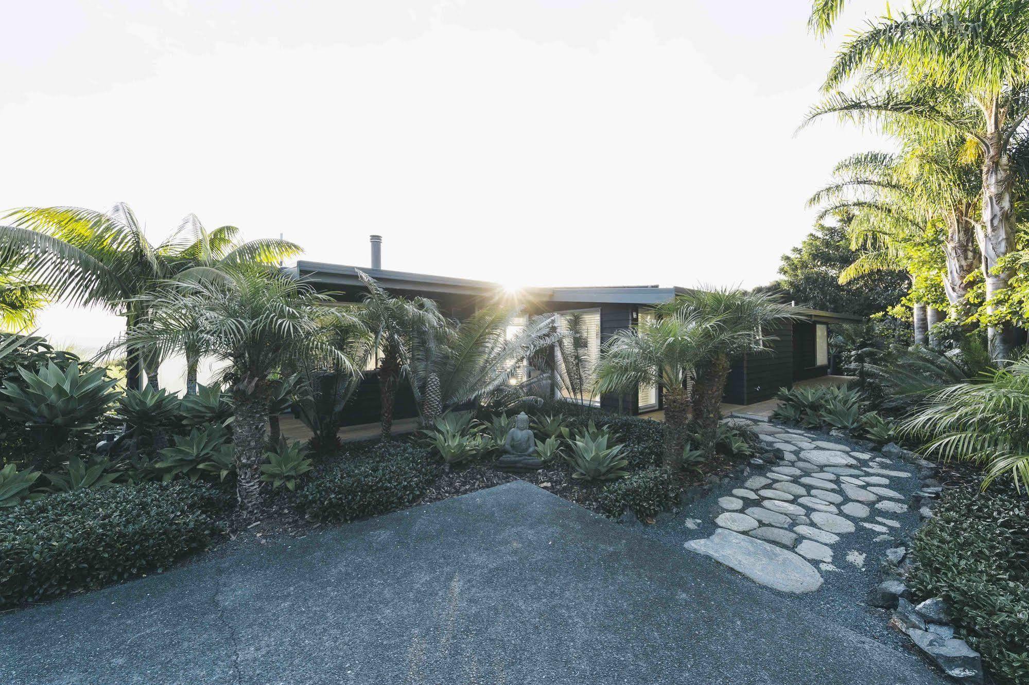 Eagles Nest Villa Russell Exterior photo